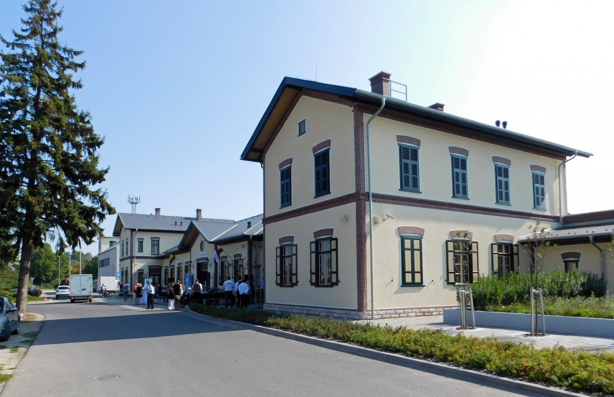 Balatonszentgyörgyi vasútállomás rejtett klimatizálása